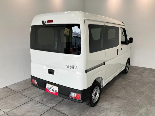 Daihatsu Hijet Cargo 3