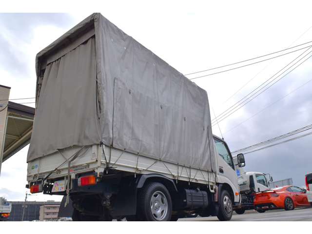 Hino Dutro 7