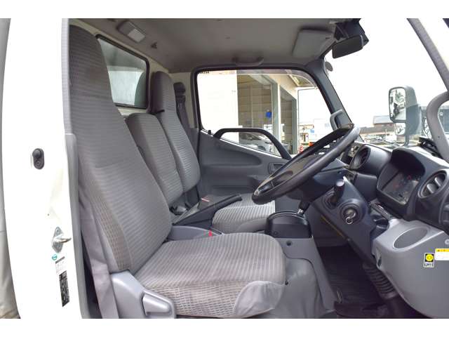 Hino Dutro 10