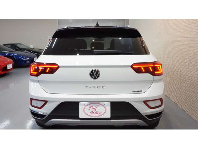 Volkswagen T-Roc 6