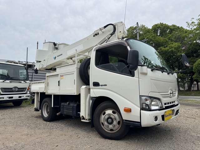 Hino Dutro 2