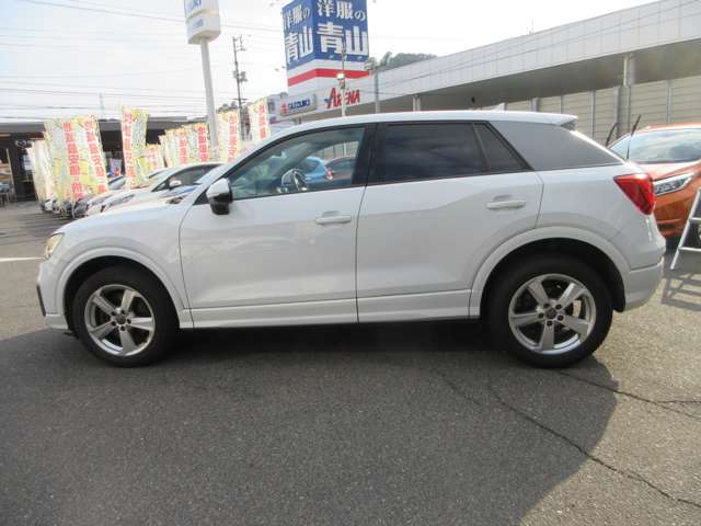 Audi Q2 9