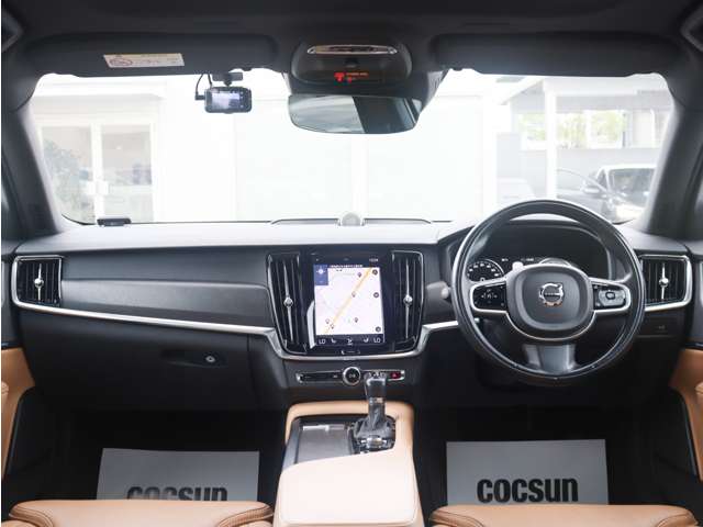 Volvo V90 Cross Country 4