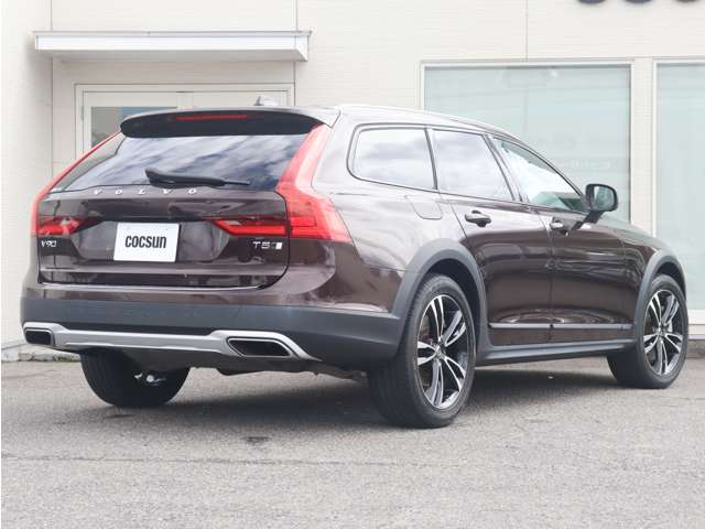 Volvo V90 Cross Country 8