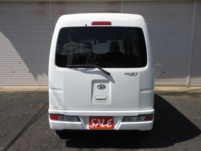 Daihatsu Hijet Cargo 12