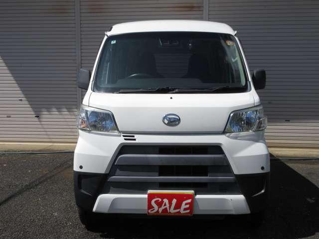 Daihatsu Hijet Cargo 8