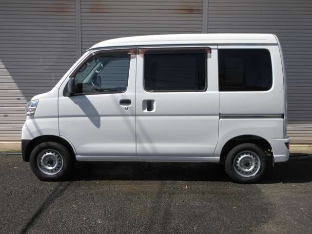 Daihatsu Hijet Cargo 10