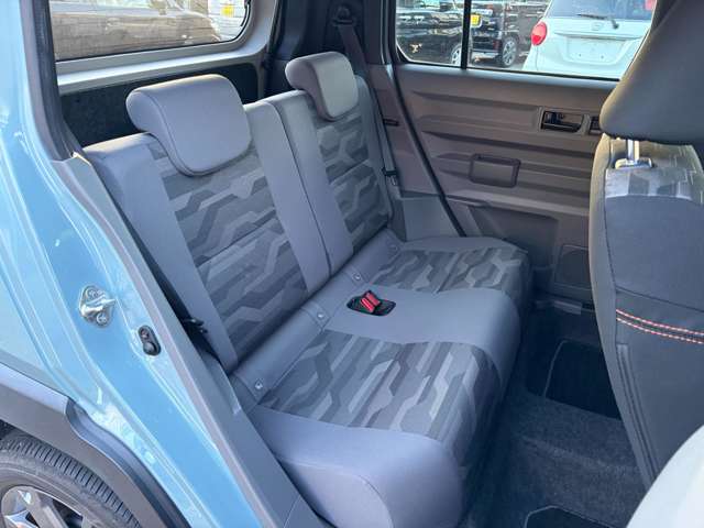 Daihatsu Taft 12