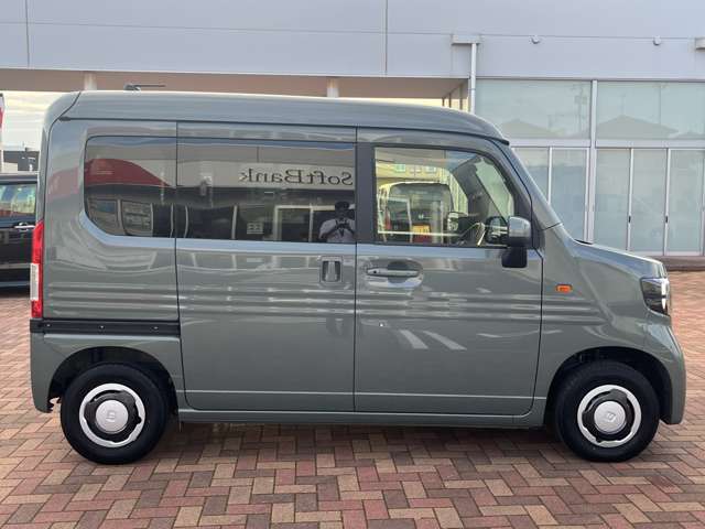 Honda N-VAN 8