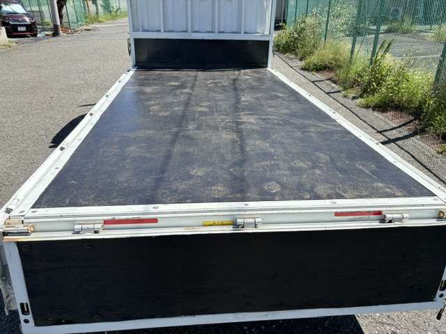 Mitsubishi Fuso Canter 7