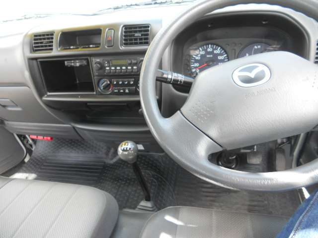 Mazda Bongo Truck 7