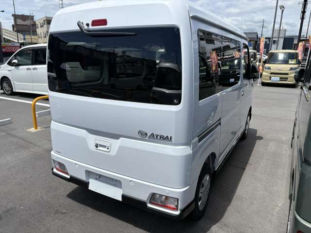 Daihatsu Atrai 12