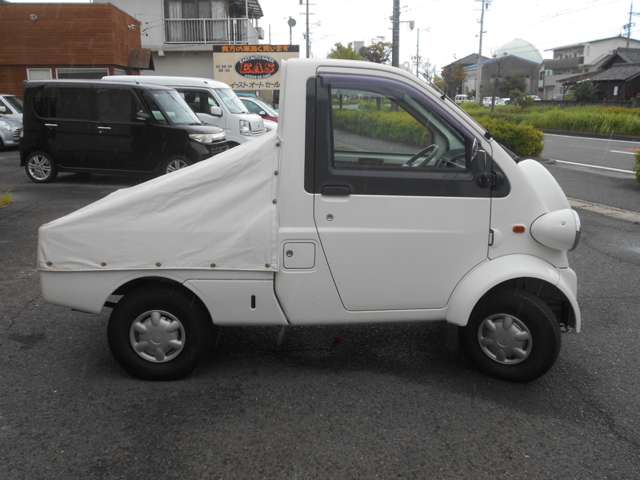 Daihatsu Midget II 6