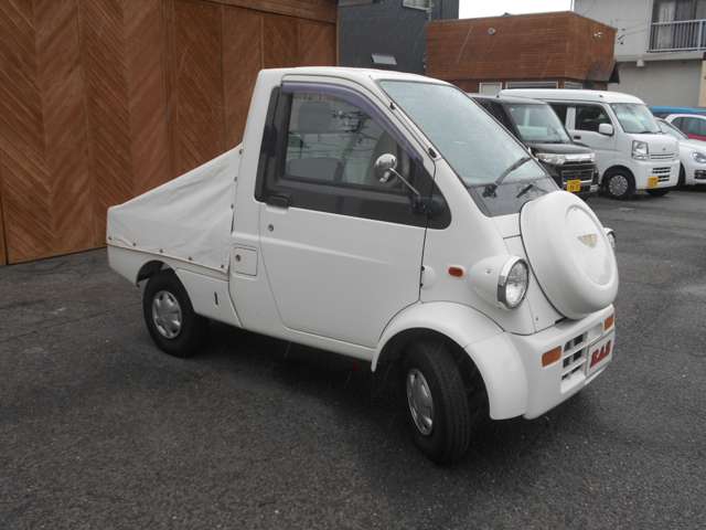 Daihatsu Midget II 7