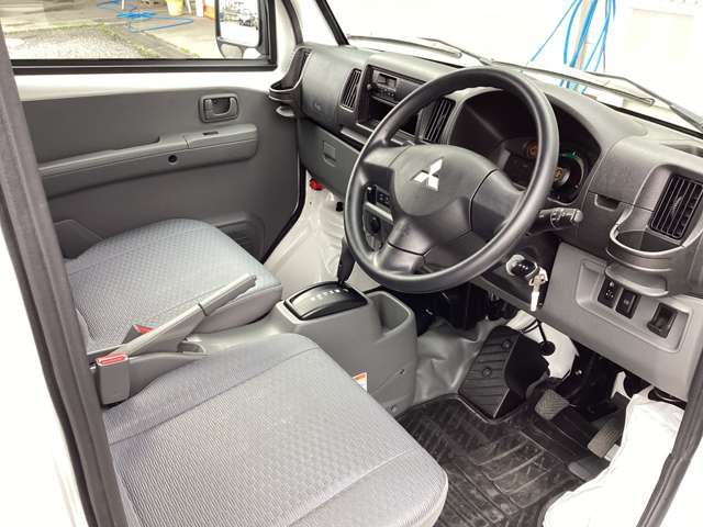 Mitsubishi Minicab EV 11