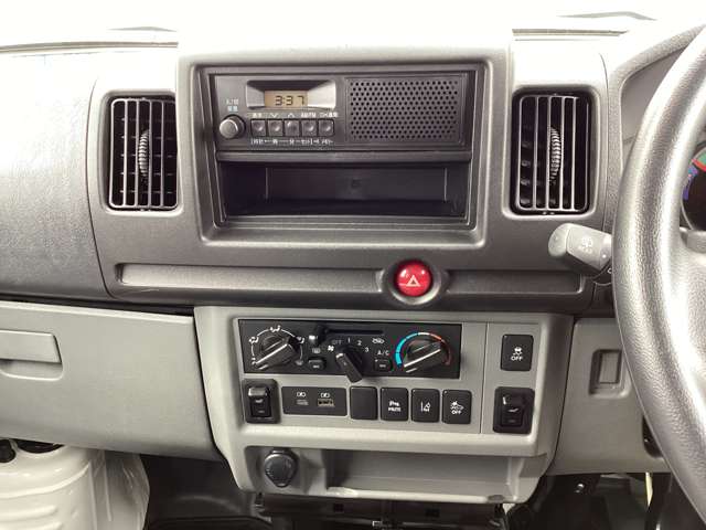 Mitsubishi Minicab EV 8