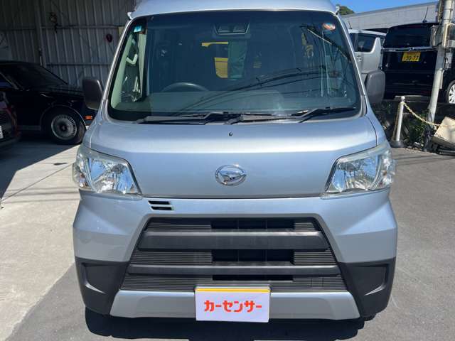 Daihatsu Hijet Cargo 2