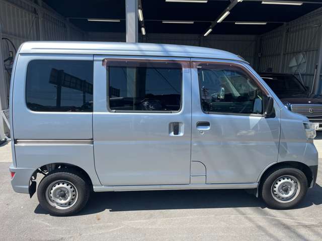 Daihatsu Hijet Cargo 5