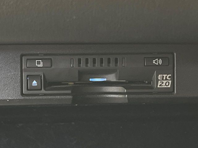 Lexus NX 6
