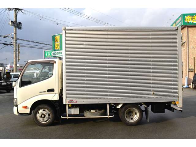 Hino Dutro 5