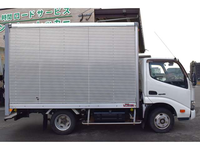 Hino Dutro 6