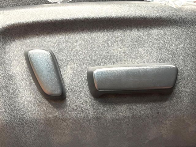 Toyota Land Cruiser FJ 8