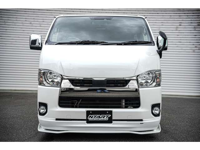 Toyota Hiace Van 6