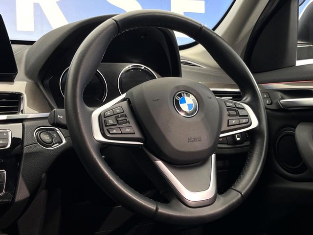 BMW X1 11
