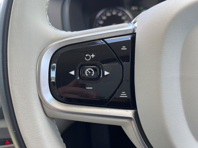 Volvo XC90 10