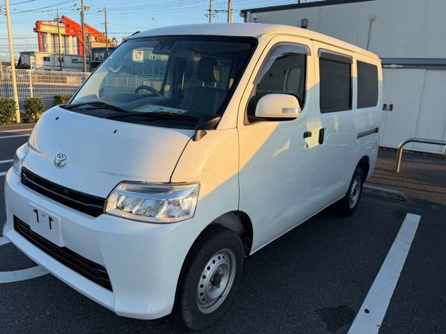 Toyota Town Ace Van 3