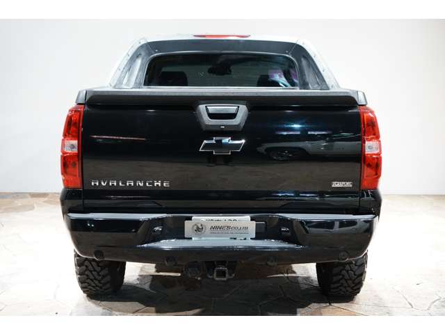Chevrolet Avalanche 8
