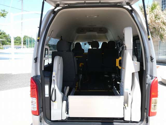 Toyota Regius Ace 9