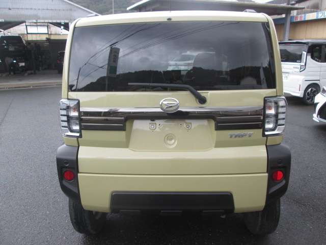 Daihatsu Taft 10
