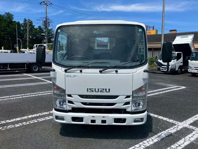 Isuzu Elf 2