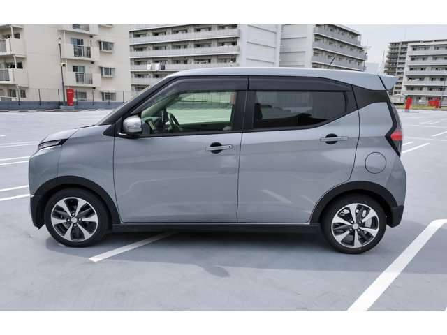 Mitsubishi eK X 12