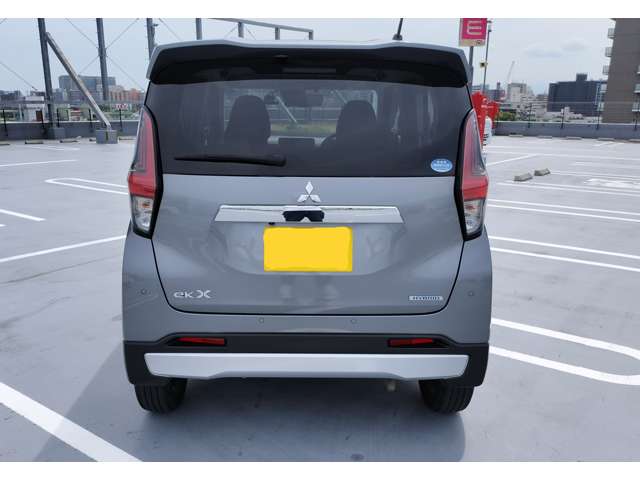 Mitsubishi eK X 9