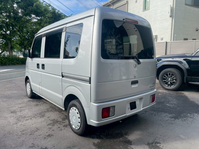 Suzuki Every 9