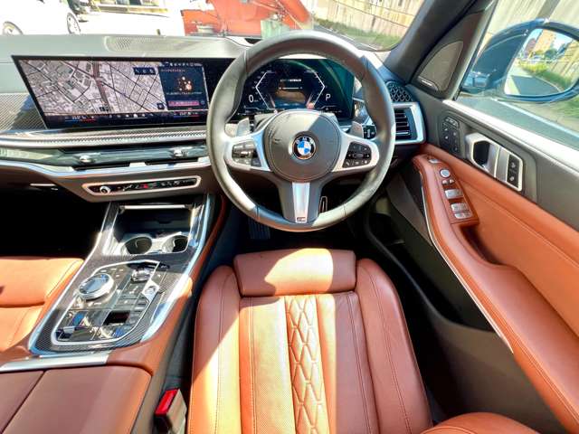 BMW X7 8