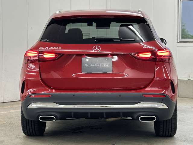 Mercedes-Benz GLA-Class 6
