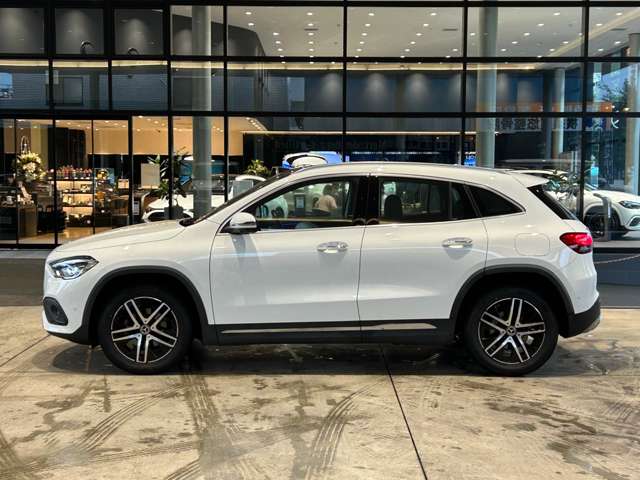 Mercedes-Benz GLA-Class 3