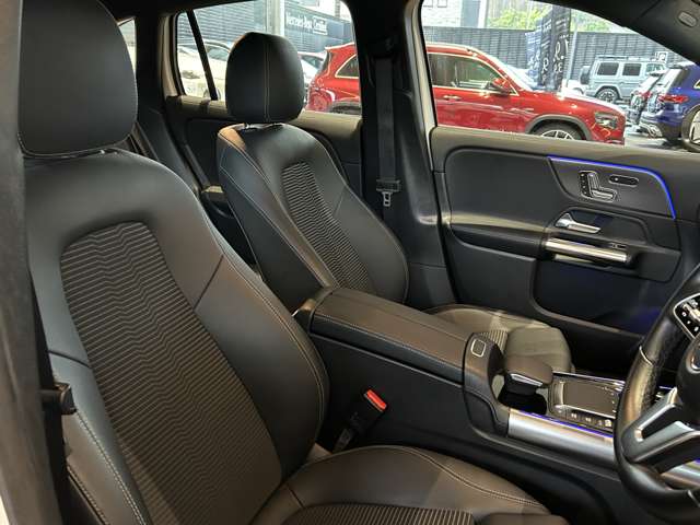 Mercedes-Benz GLA-Class 6