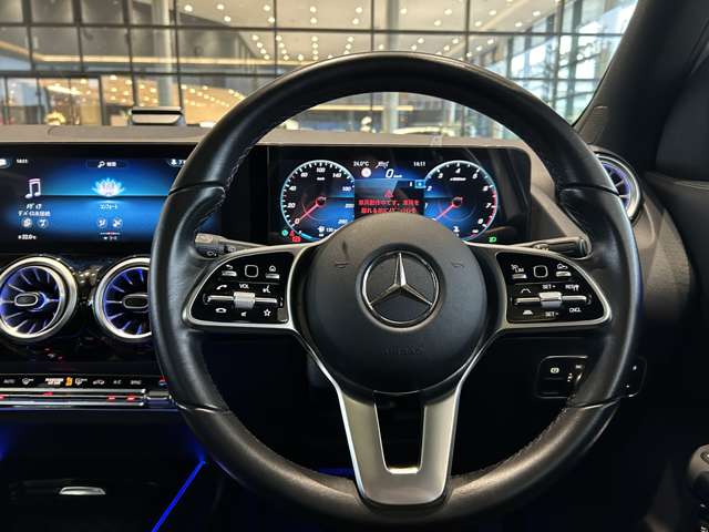 Mercedes-Benz GLA-Class 8