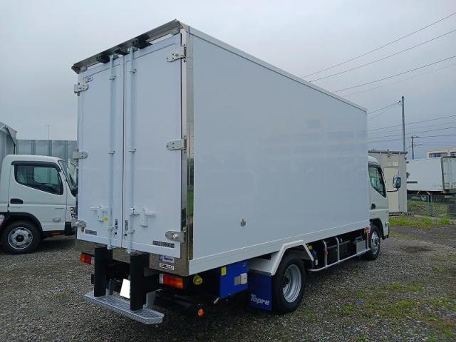 Mitsubishi Fuso Canter 2