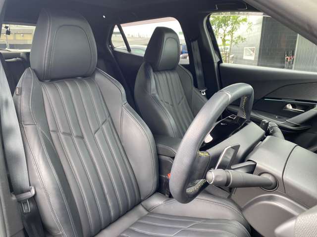 Peugeot SUV 2008 10