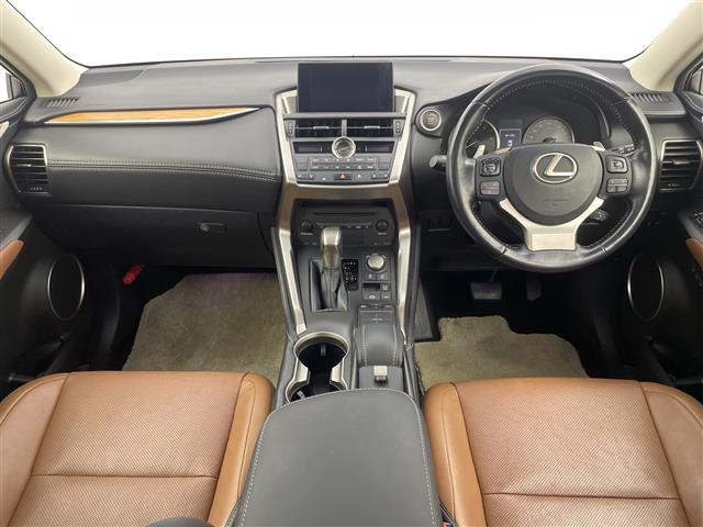 Lexus NX 2