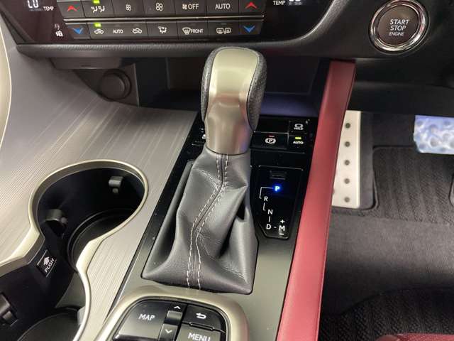Lexus RX 8