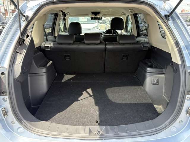 Mitsubishi Outlander PHEV 11