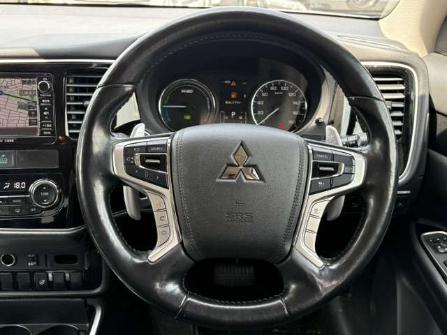 Mitsubishi Outlander PHEV 12