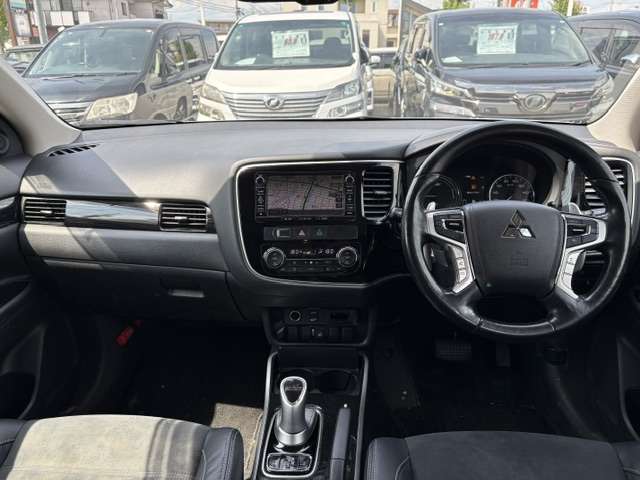 Mitsubishi Outlander PHEV 5