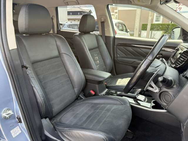Mitsubishi Outlander PHEV 6